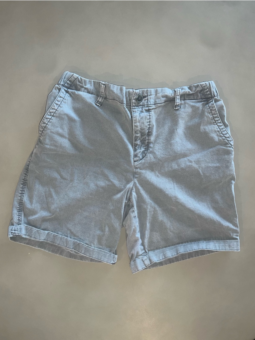 Old Navy Women’s Everyday Shorts SIZE M